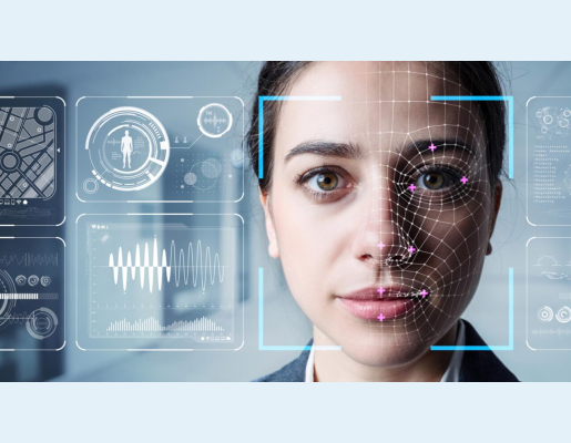 Imagen de una mujer con una interfaz digital