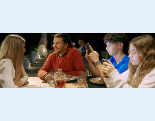 Campaña "Hai máis riscos na internet que na vida real"