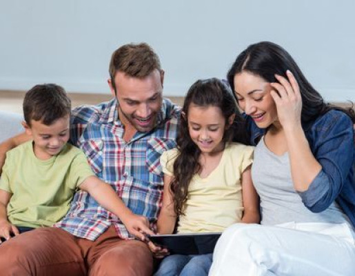 Segunda edición do curso en liña ‘Como navegar de forma segura en familia: protexendo e educando en liña’